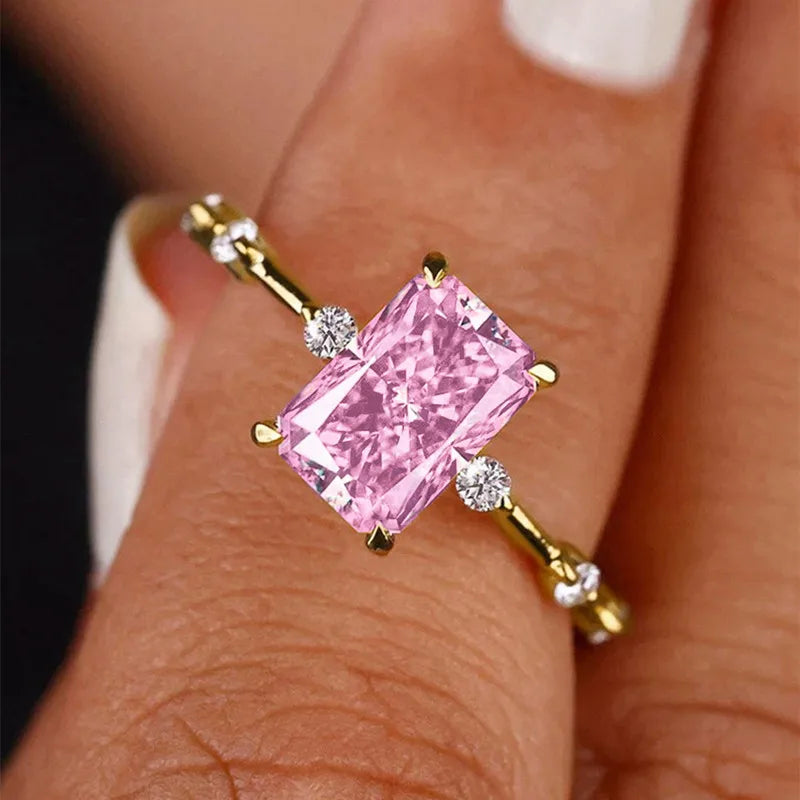 CAOSHI Luxury Geometry Rectangle Shaped Yellow Crystal 3A Zircon Finger Ring for Women Fashion Jewelry Wedding Gold Plated Rings. Minimum order 12
