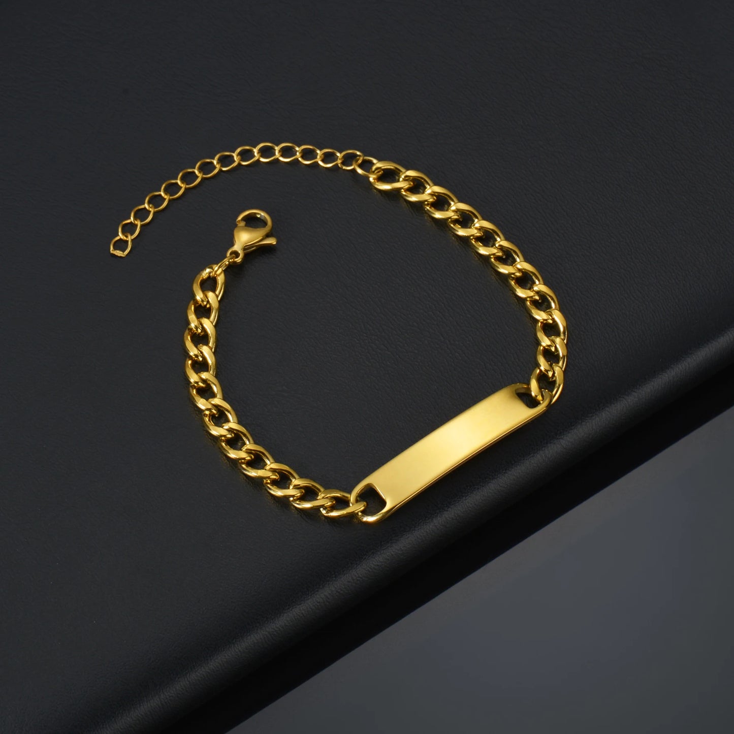 Akizoom Punk Engrave Name Custom Bracelets Gold Color Stainless Steel Thick Hand Chain Customized Couple Men Women Jewelry Gift
