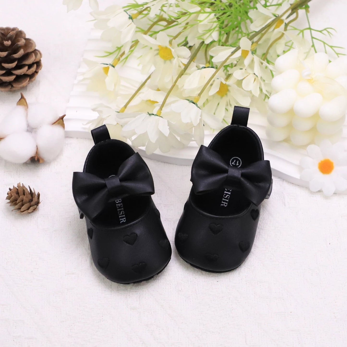 Baby girl toddler shoes baby embroidery love style baby's first pair of step shoes breathable non-slip fashion